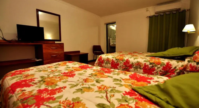 Alexander Hotel