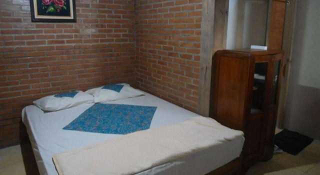 Kampung Tembi Guest House, Rezervasyon Misafirhane Sewon otoparklı oteller, Otopark
