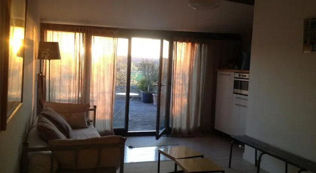 1 Chemin De La Fontaine, Rezervasyon Daire Gard daireler, Daire
