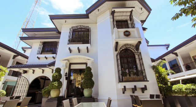 The Bourke Hotel, Book Hotel Davao City 