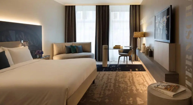 Двухместный номер Deluxe Renaissance Hamburg Hotel