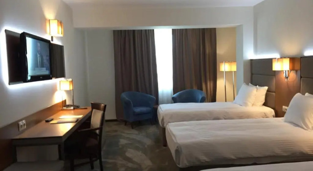 Трёхместный номер Standard Hotel Golden Tulip Varna