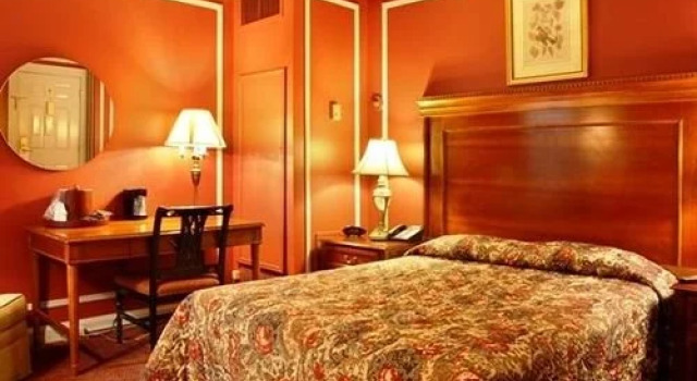 Hopkins Inn, Rezerwuj Hotel Baltimore Maryland