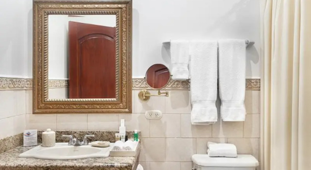 Четырёхместный номер Standard Hotel la Perla Leon