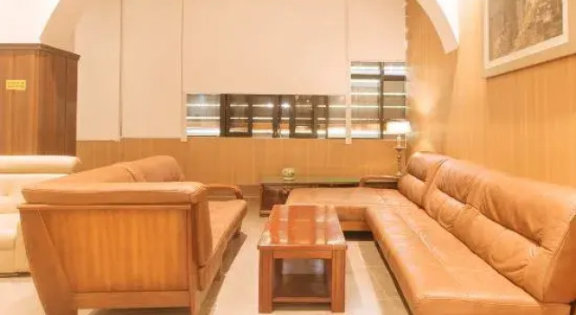 RedDoorz Premium @ Regency Sunset Hotel, Rezervovat Hotel Angeles 