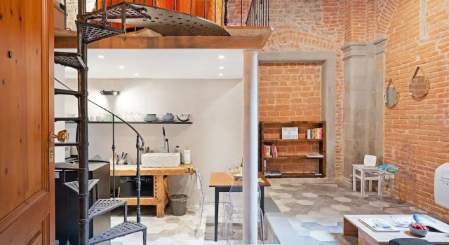 Florence Oltrarno Duplex Apartment, Забронировать Апартаменты/квартира Апартаменты Флоренции, рядом с Дворец Ручеллаи, Апартаменты/квартира