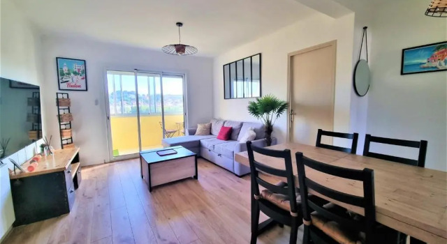 Appartement T3 Aguillon à 15min des plages à pied, Забронировать Апартаменты/квартира Отели Тулона с парковкой, рядом с Тулонский пляж, Парковка