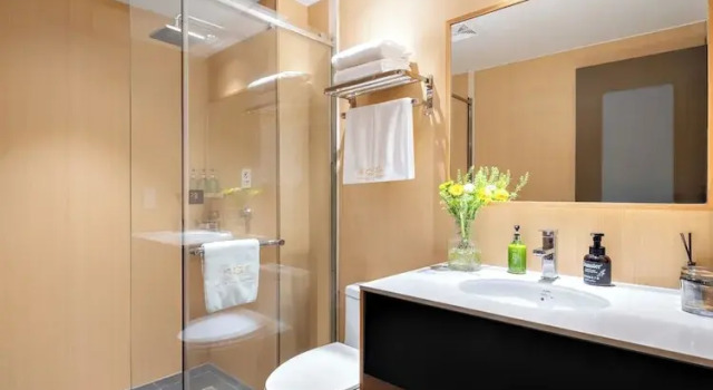 Четырёхместный семейный номер Standard Beijing Aaliyah Wang Fu Jing Forbodden City Boutique Hotel