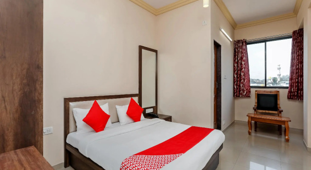 OYO 26603 Hotel Prakash International