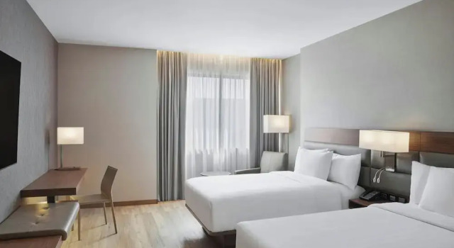 Четырёхместный номер Standard с видом на город AC Hotel by Marriott Saltillo