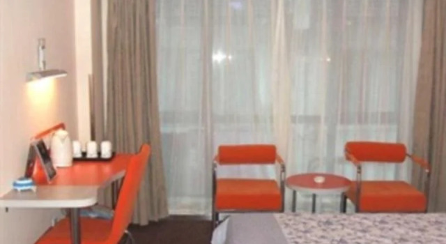 Homeinn Selected Hotel (Huangshan Binjiang Road Tunxi Old Street)
