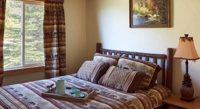 St. Mary Village, Book Hotel Saint Mary Montana