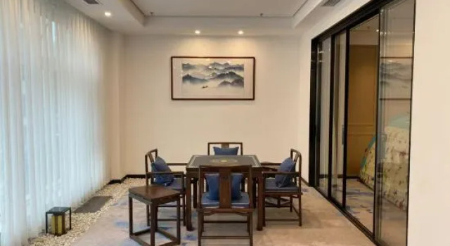 Люкс Business Qilin Hotel