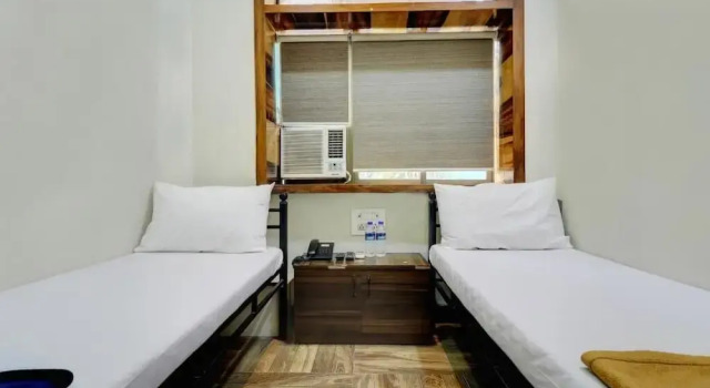 Hotel Shabana Colaba, Забронировать Отель Недорогие отели Мумбай, рядом с Union Bank of India, недорого