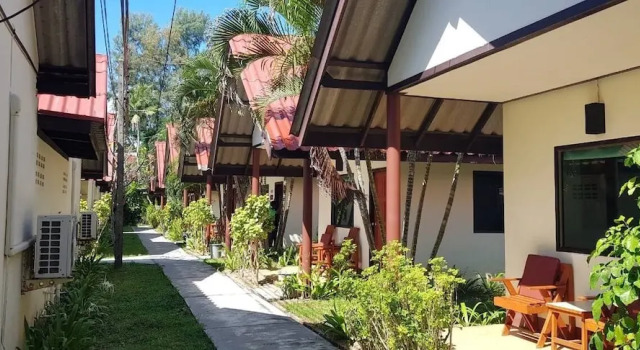 Номер Standard с частичным видом на море Golden Bay Cottage