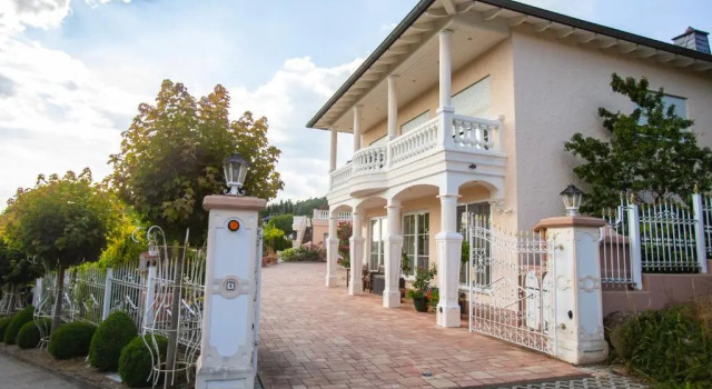 Вилла Eifelpalace SB5 am Nürburgring
