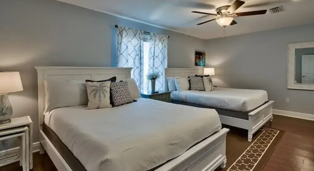 Its About Time 9 Bedroom Holiday Home by Five Star Properties, Varaa Lomakoti Miramar Beach Emerald Coast