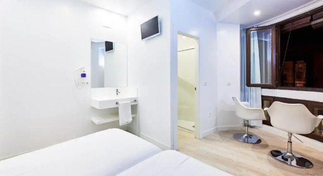 Двухместный номер Deluxe AMC Granada Hostal