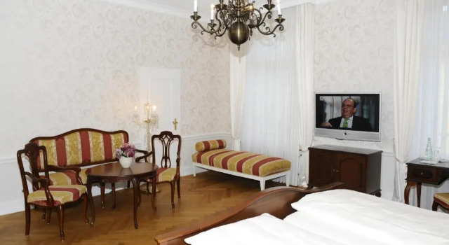 Полулюкс HELIOPARK Bad Hotel Zum Hirsch