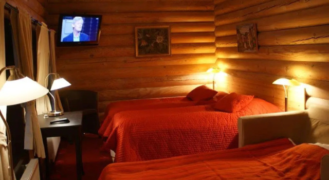 Herrfallet Camping And Ferienpark, Забронировать Кемпинг Отели Седерманланд 4 звезды, 4*