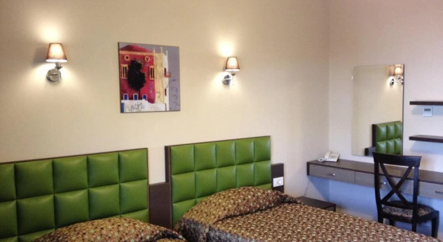 L'Hotel De Mon Pere, Boek Hotel 3-sterren hotels in Byblos, 3*