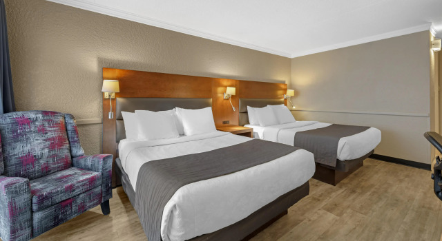 Четырёхместный номер Standard Best Western Hotel Universel Drummondville