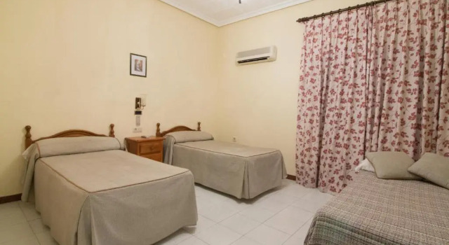 Трёхместный номер Standard Hostal Santa Ana