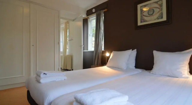 Charming Holiday Home in Hulshorst with Swimming Pool