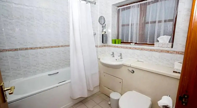 Номер Deluxe Tollgate Hotel & Leisure