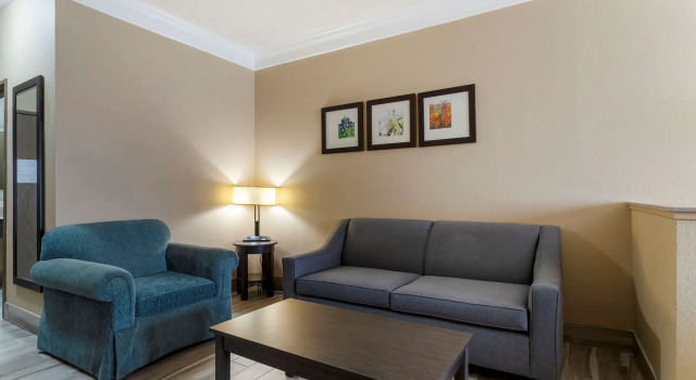 Двухместный люкс Comfort Suites Kingwood, Humble, New Caney, Houston IAH Airport
