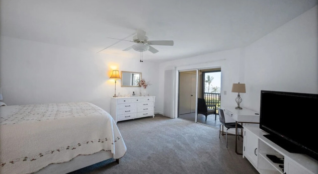 Magnificent Gulf View Condo 2 Bedroom Condo by RedAwning