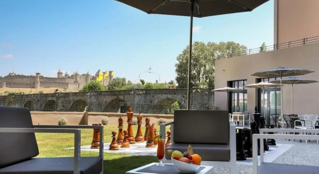 Полулюкс Doubletree By Hilton Carcassonne