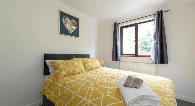 BookedUK - Bungalow House in Roydon