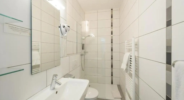 Полулюкс Logis Hôtel Acacia