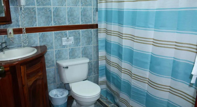 Четырёхместный номер Standard Fish Hook Marina Hotel