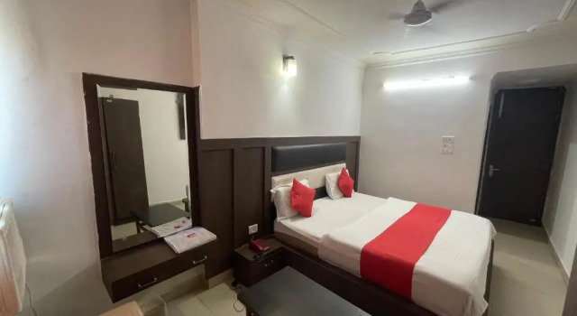 Hotel Himgiri, Забронировать Отель Джамму Джамму и Кашмир