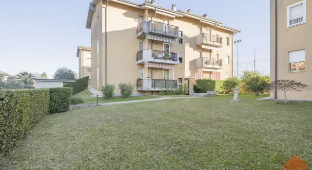 Apt24 - The Roof in Desenzano del Garda, Забронировать Дом для отпуска Дезенцано-дель-Гарда озеро Гарда