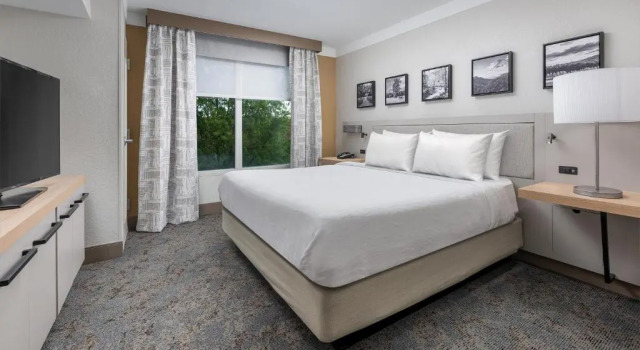 Полулюкс Hilton Garden Inn Chattanooga Downtown