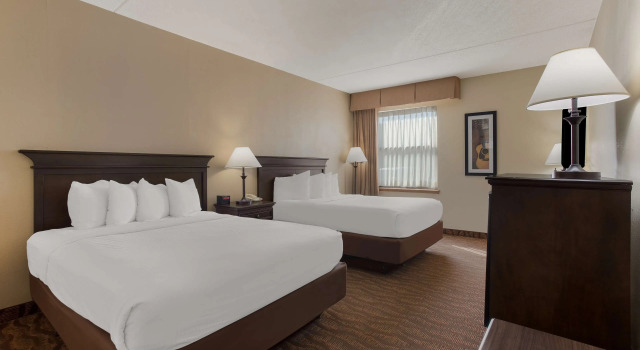 Четырёхместный номер Standard Best Western Music Capital Inn
