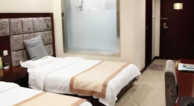 Linfen Yu Garden Hotel (Linfen Gulou Pingyang Plaza), Rezerwuj Hotel Hotele w Linfen z parkingiem, Parking