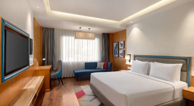 Номер Luxury Ramada by Wyndham Katra Station Road