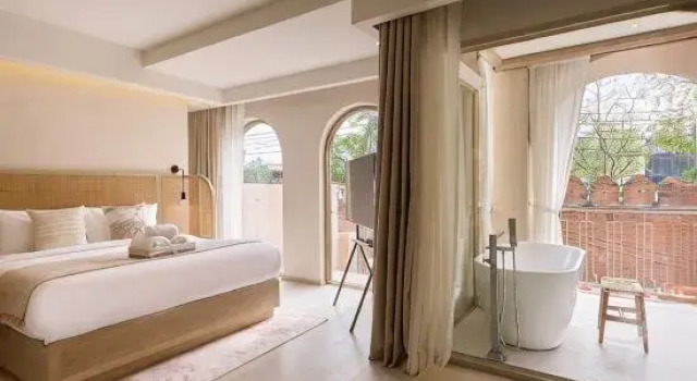 Люкс PE-LA Thapae Boutique Hotel