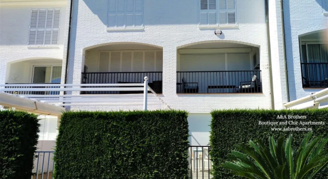 A&A Brothers - Boutique Apartments, Rezerwuj Apartament Hotele w Gironès z parkingiem, Parking