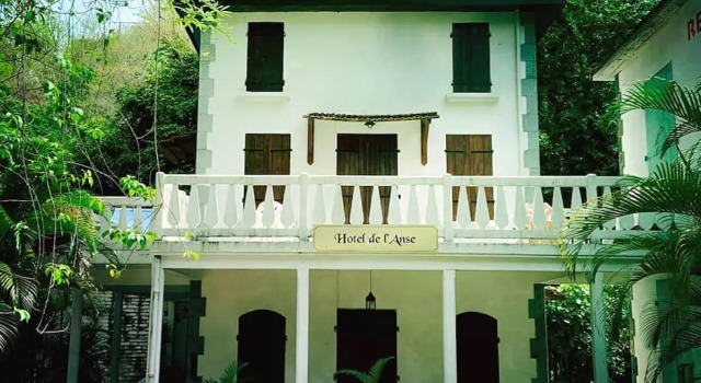 Residence Hoteliere de l'Anse, Забронировать Отель Отели Ле-Карбе 3 звезды, 3*