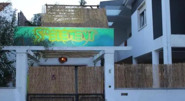 5th Element Beach House Caparica, Rezervovat Hotel Levné hotely v Lisabon