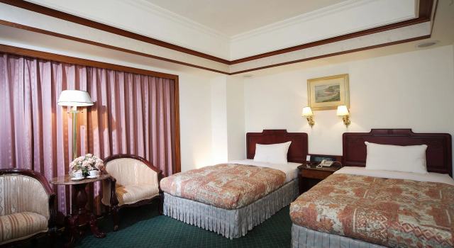 Noble Hotel