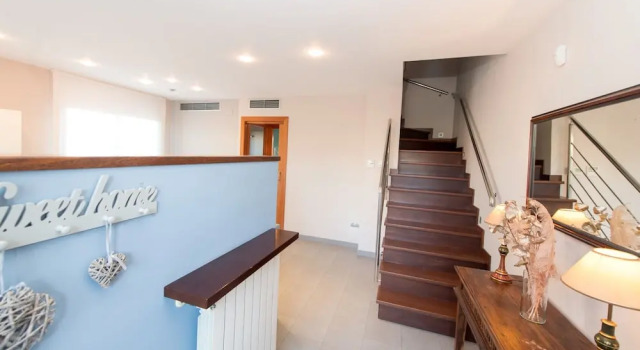 HomeHolidaysRentals Royal, Забронировать Отель Отели Пинеда-де-Мар с парковкой, Парковка