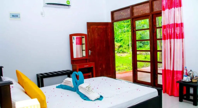 Семейный номер Deluxe Thathsara Holiday Inn
