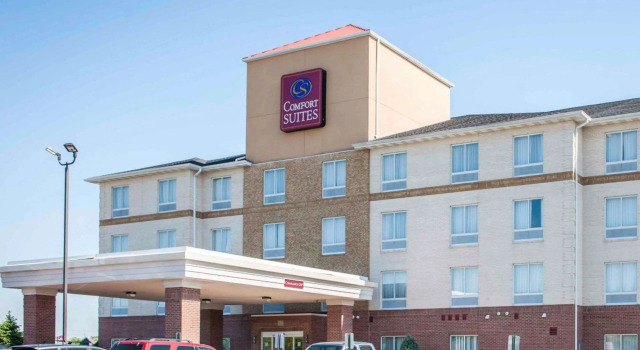 Comfort Suites Southport, Prenota Hotel Hotel a Indiana con piscina, Piscina