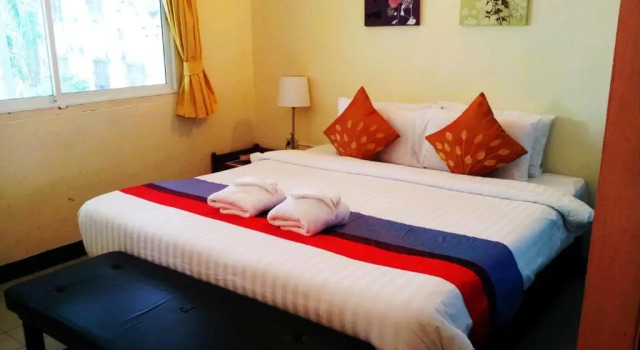 Полулюкс Sawasdee Sukhumvit Inn